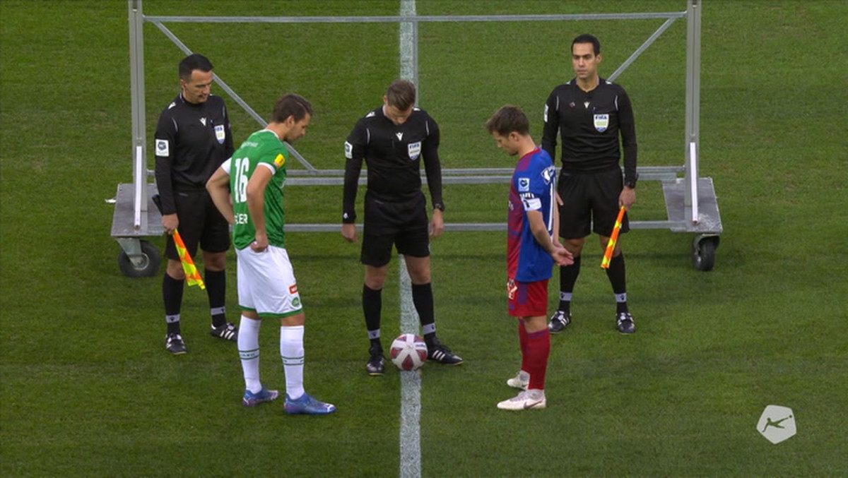 Các Quy Tắc Cơ Bản Của Luật Giao Bóng